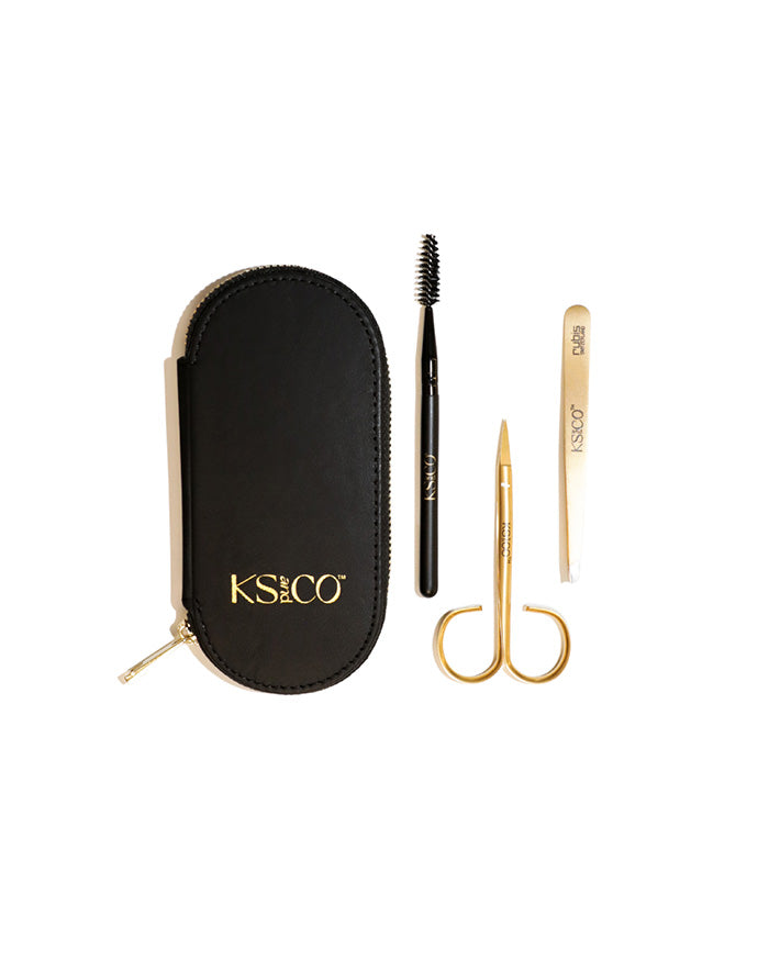 THE ESSENTIALS GROOMING KIT