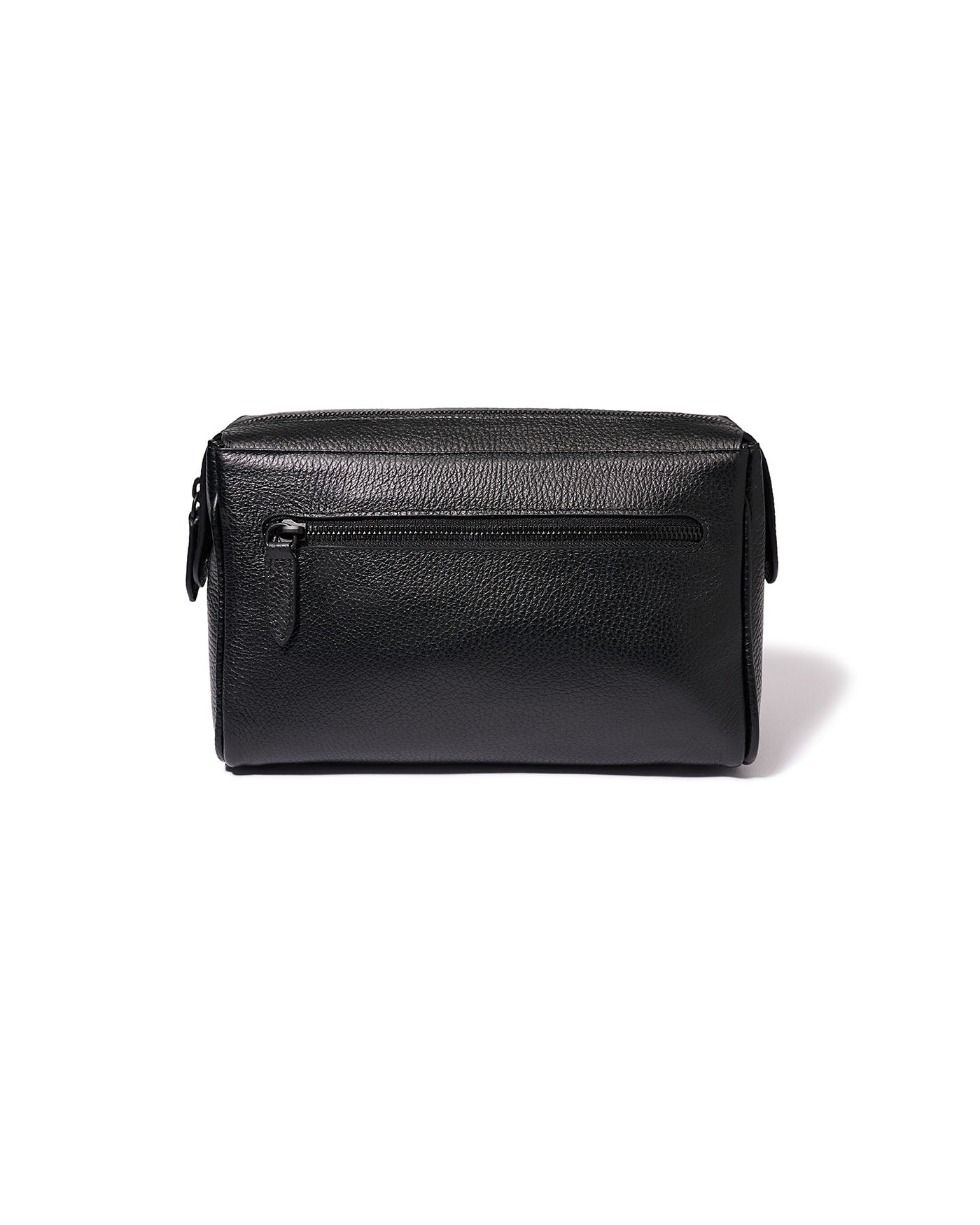 THE ESSENTIALS CLUTCH